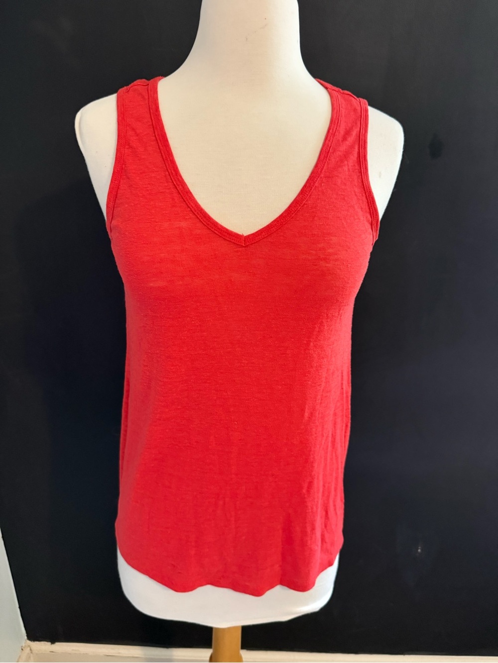 GAP Red V-Neck Sleeveless Tank Top XS linen blend